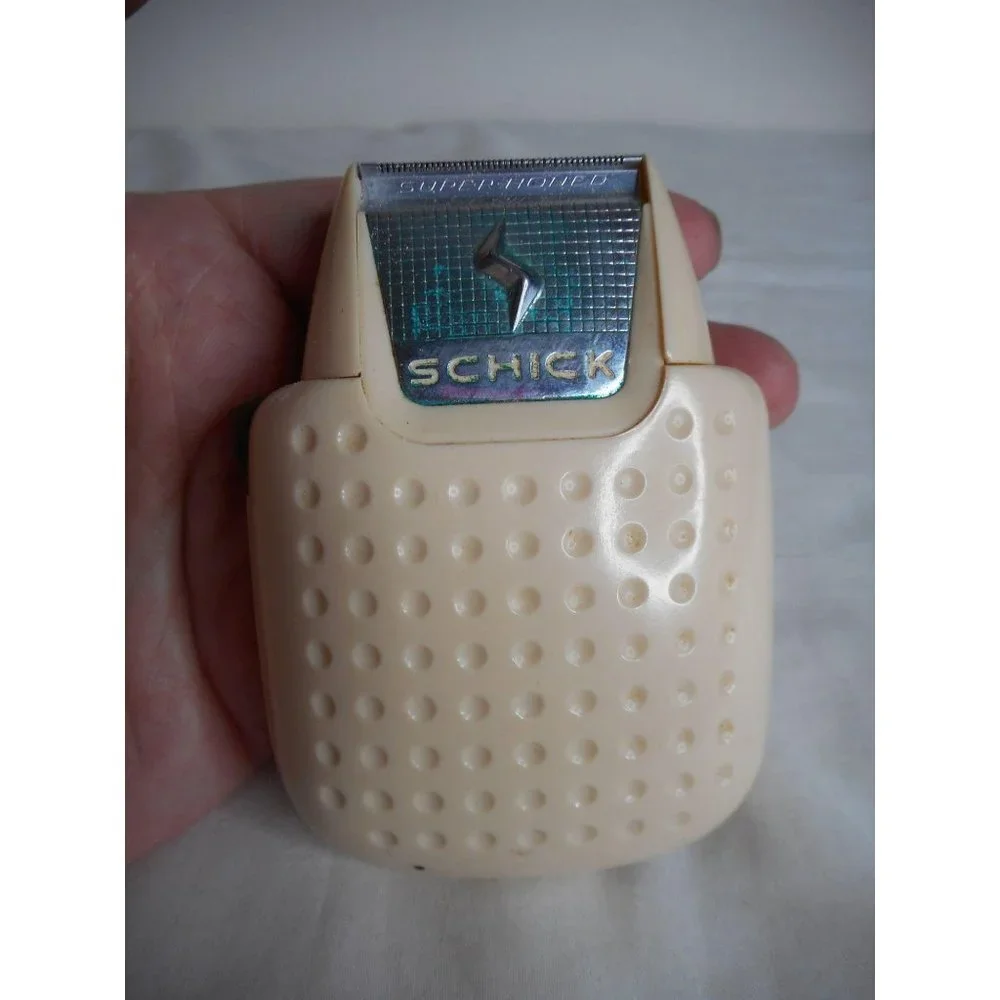 Vintage Schick Super Honed Electric Razor in case